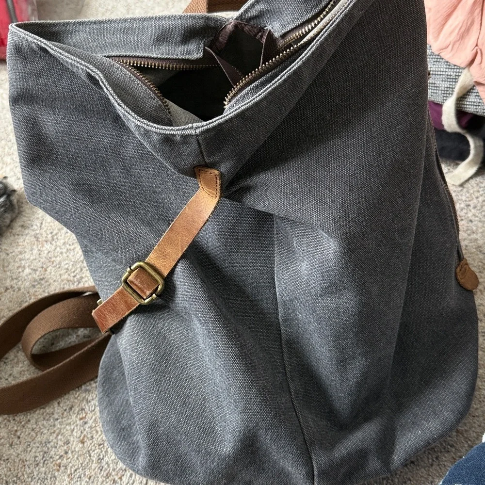 Gray and Brown Men's Backpack